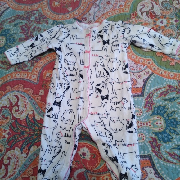 6 month lot - Picture 6 of 8